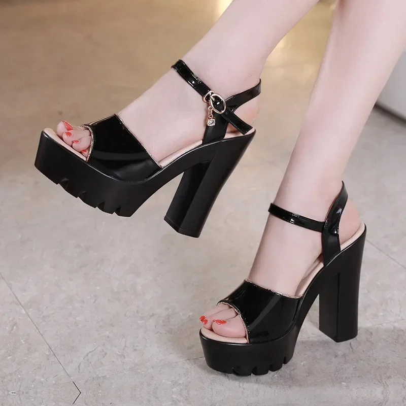 Sandalias de charol con parte  - Leather Work Dress reseña y precio